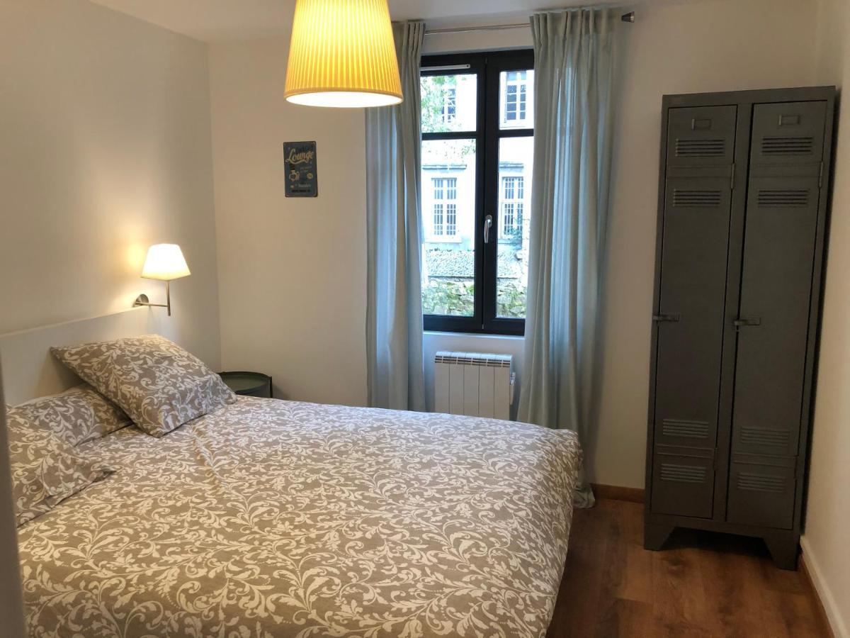 Au Vieux Lavoir Avec Parking Prive, Jardin , Climatisation, A 500 M De La Cite Carcassonne Dış mekan fotoğraf
